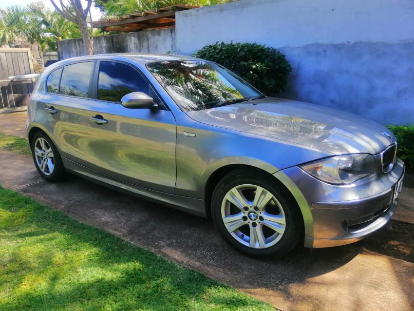 BMW 116i Yr 2009 - 4 - Luxury Cars  on Aster Vender