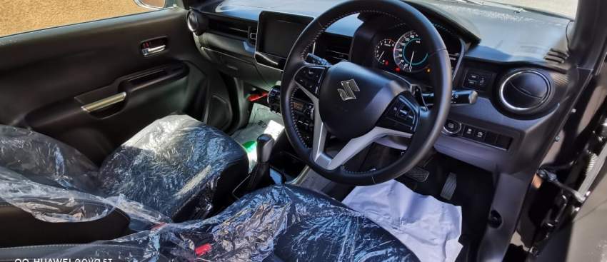 SUZUKI IGNIS YR 2017 - 1 - Family Cars  on Aster Vender