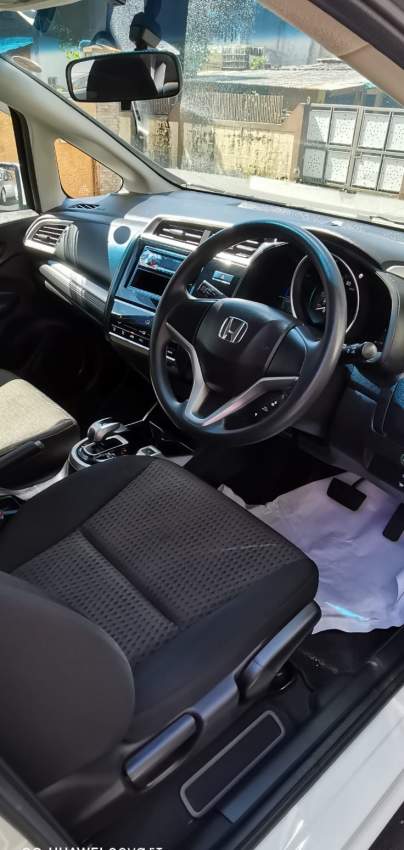 HONDA FIT HYBRID YR  2017  - 1 - Family Cars  on Aster Vender