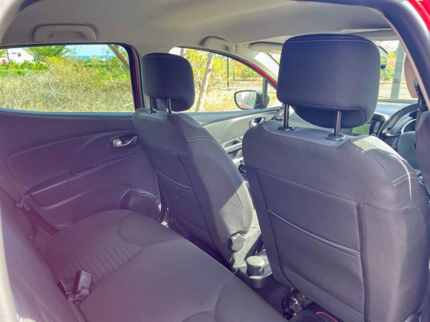 URGENT SALES : Renault Clio 1.2L Turbo Intens - 3 - Compact cars  on Aster Vender