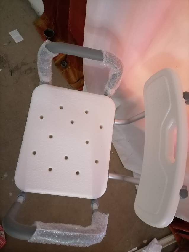 Bath bench with back and arm rest aluminium - 1 - Crutch (Béquilles)  on Aster Vender