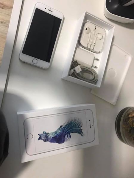 iphone 6s silver 64GB Rs13000 etat 9.5/10- Call on 57848080 - 1 - iPhones  on Aster Vender