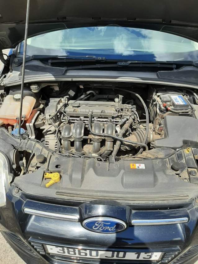 Ford Focus Titanium Sedan Yr 2013 Manual Transmission  - 7 - Family Cars  on Aster Vender