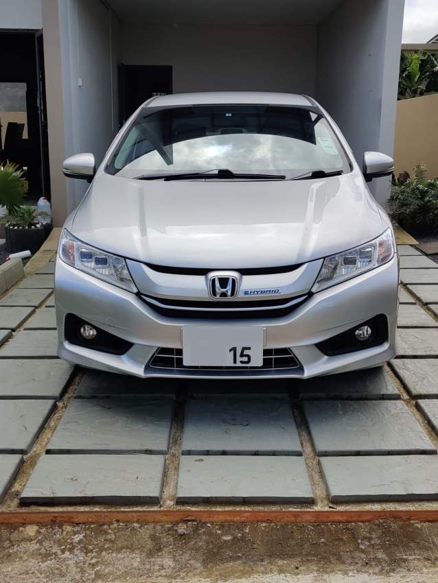 Honda Grace (EX) 2015 - 1 - Family Cars  on Aster Vender