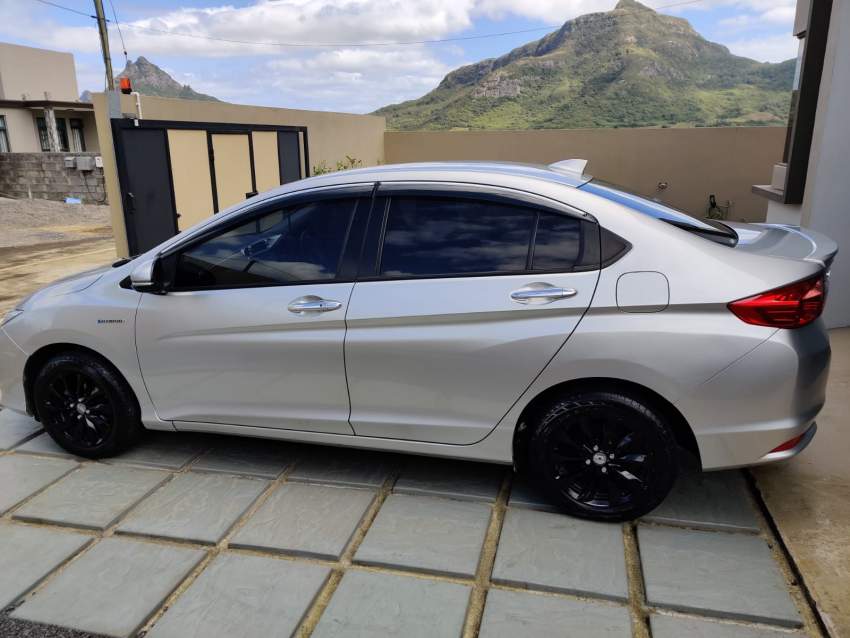 Honda Grace (EX) 2015 - 7 - Family Cars  on Aster Vender