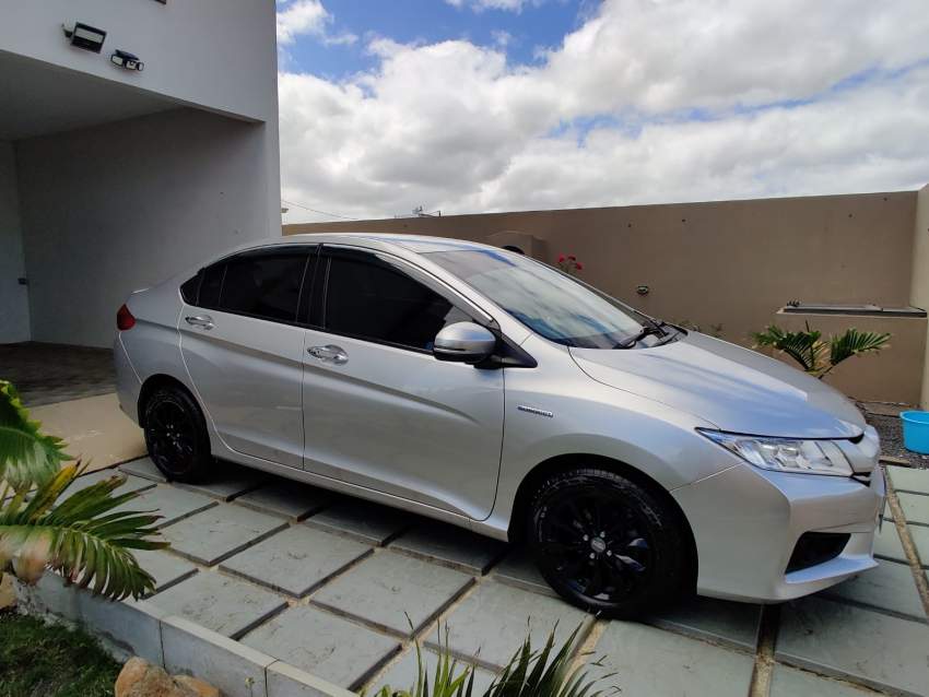 Honda Grace (EX) 2015 - 6 - Family Cars  on Aster Vender