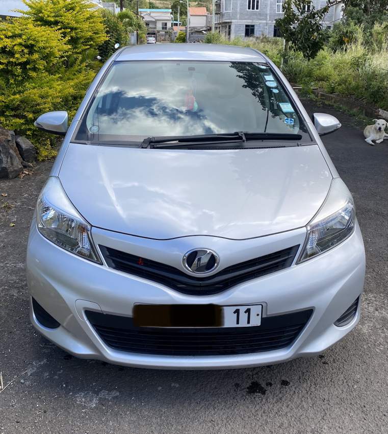 toyota vitz - 3 - Compact cars  on Aster Vender