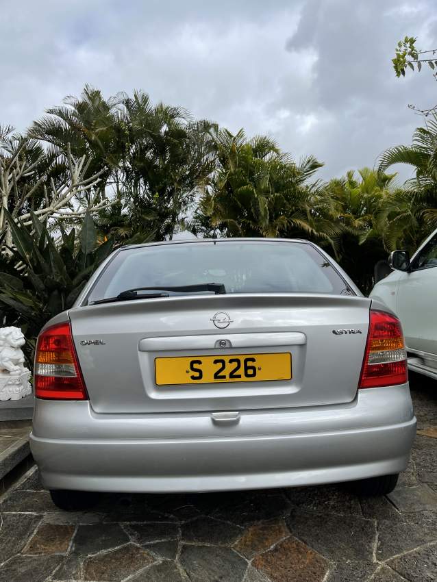 Opel astra 2002 - 1 - Family Cars  on Aster Vender