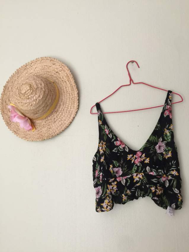 Top from Jennyfer - 0 - Tops (Women)  on Aster Vender