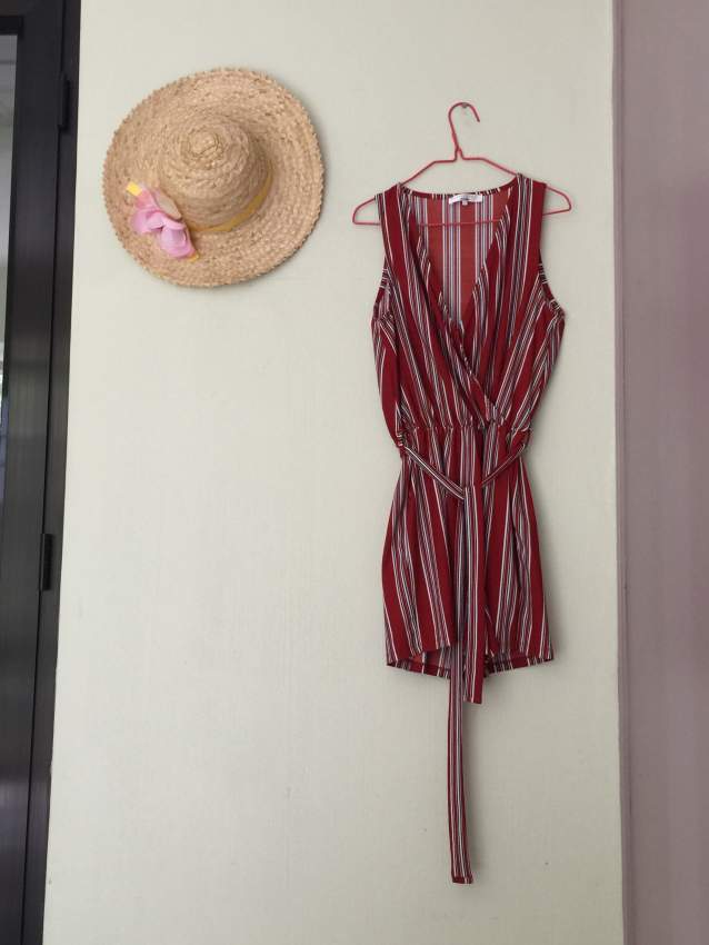 A romper From Jennyfer on Aster Vender