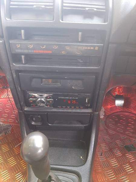 Suzuki Swift - 2 - Family Cars  on Aster Vender