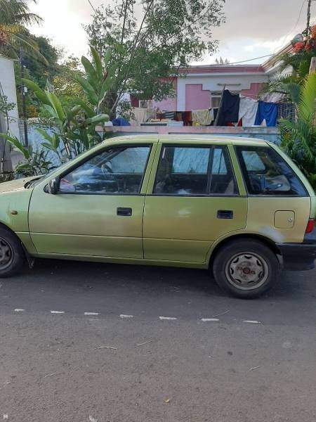 Suzuki Swift - 1 - Family Cars  on Aster Vender