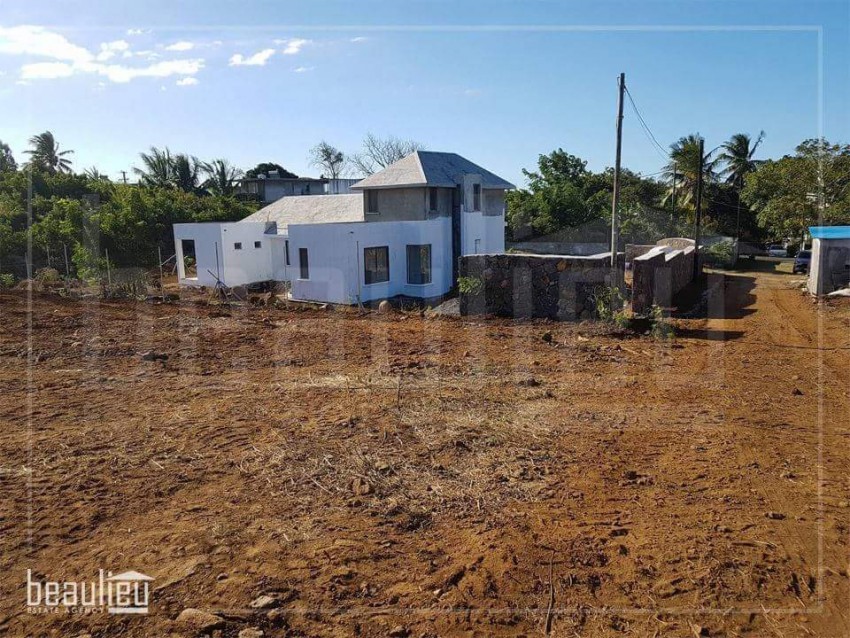 * **22 Residential land in Melville,  Grand Gaube* - 1 - Land  on Aster Vender