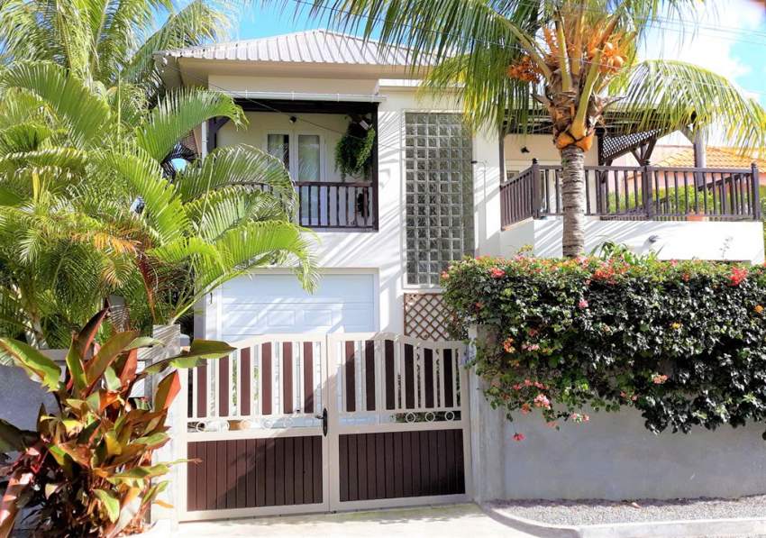 (Ref. MA7-092) A vendre maison sur deux niveaux - Pereybere - 0 - House  on Aster Vender