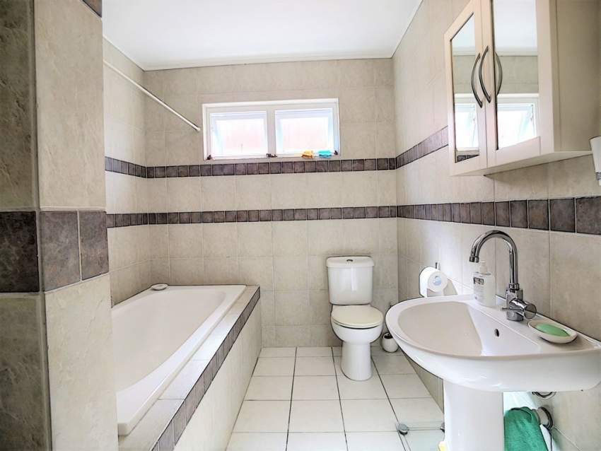 (Ref. MA7-092) A vendre maison sur deux niveaux - Pereybere - 6 - House  on Aster Vender