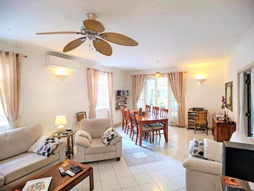 (Ref. MA7-092) A vendre maison sur deux niveaux - Pereybere - 3 - House  on Aster Vender