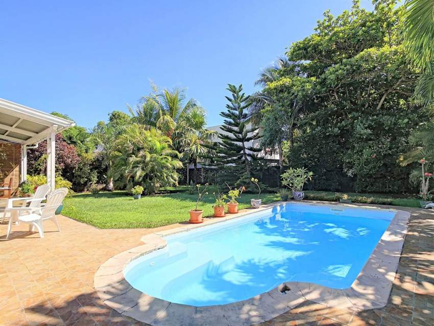 (Ref. MA7-107) À vendre - Roches Noires, belle maison créole - 1 - House  on Aster Vender