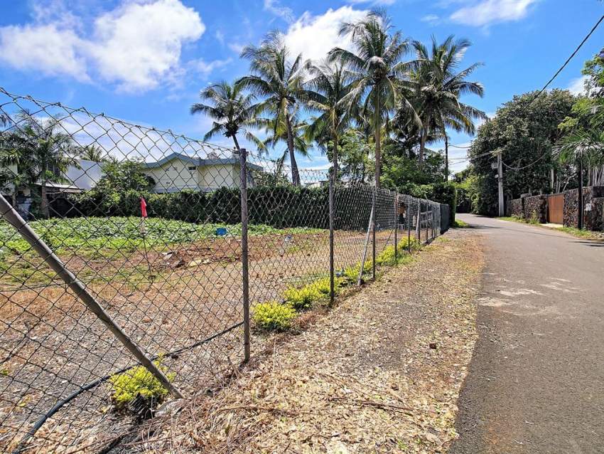 (Ref. MA7-131) Terrain résidentiel, situé dans un très beau quartier - 3 - Land  on Aster Vender