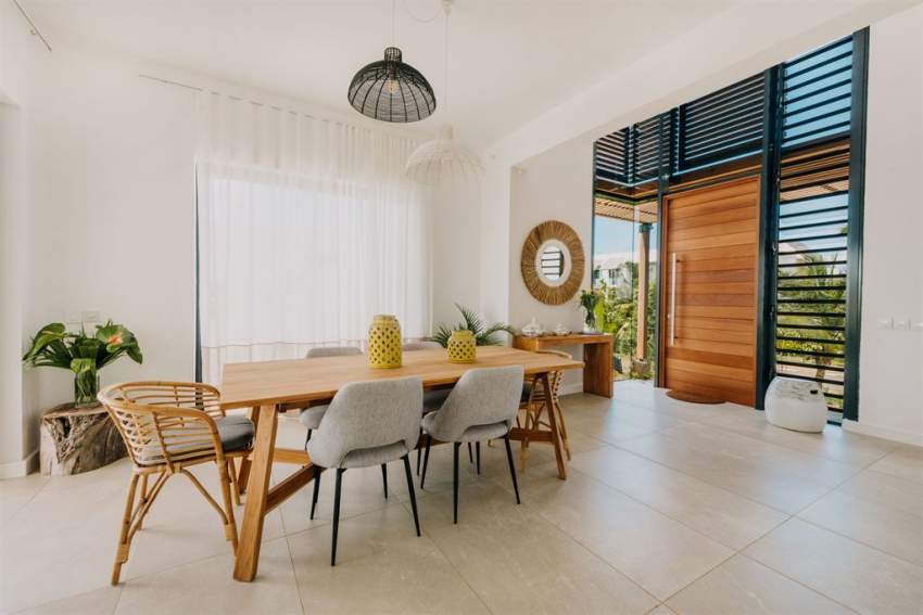 (Ref. MA7-176) Sublime villa qui offre un style tropical, face du golf - 3 - Villas  on Aster Vender