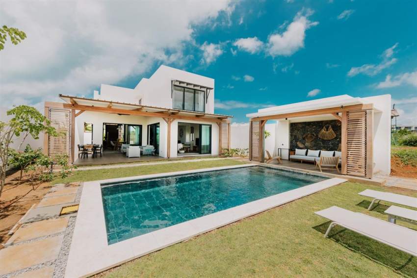 (Ref. MA7-176) Sublime villa qui offre un style tropical, face du golf - 0 - Villas  on Aster Vender