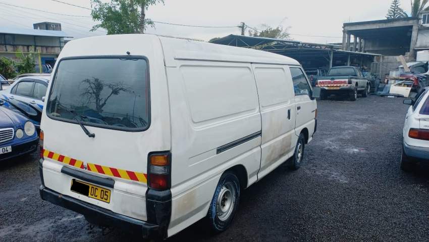 Mitsubishi L300 Year 05 on Aster Vender