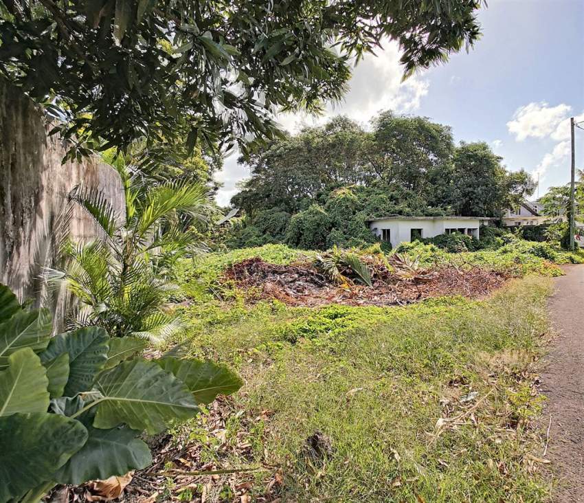 (Ref. MA7-213) Terrain résidentiel - Grand Baie, proche de la plage - 0 - Land  on Aster Vender