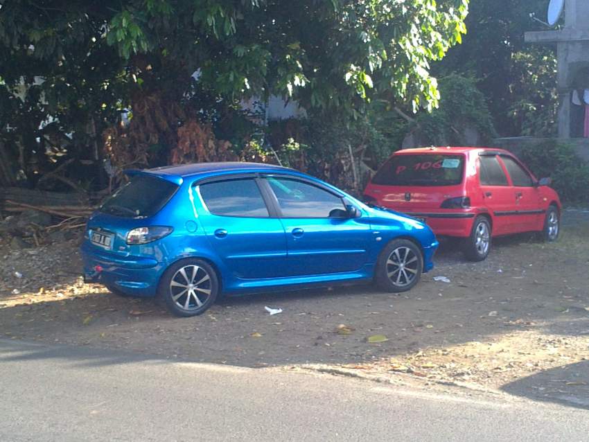 Peugeot 206 Bleu - 2003 - 1 - Compact cars  on Aster Vender