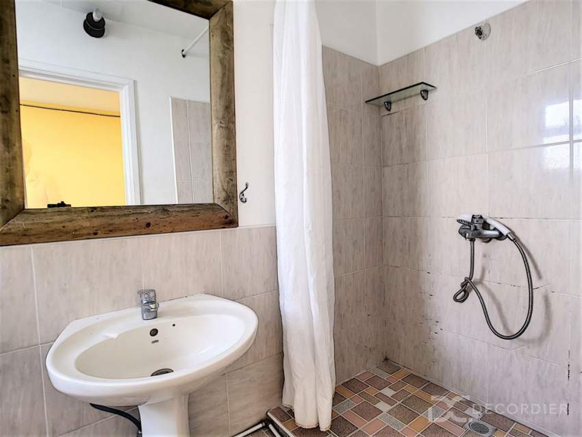 (Ref. MA7-250) Immeuble commercial en plein coeur de Grand Baie - 6 - Commercial Space  on Aster Vender