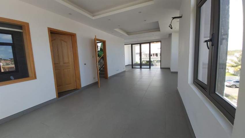 (Ref. MA7-292) Villas au design prestigieux  - 4 - Villas  on Aster Vender