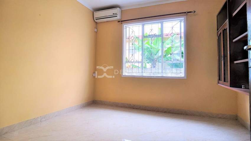 (Ref. MA7-306) Maison à rénover - 3 - House  on Aster Vender