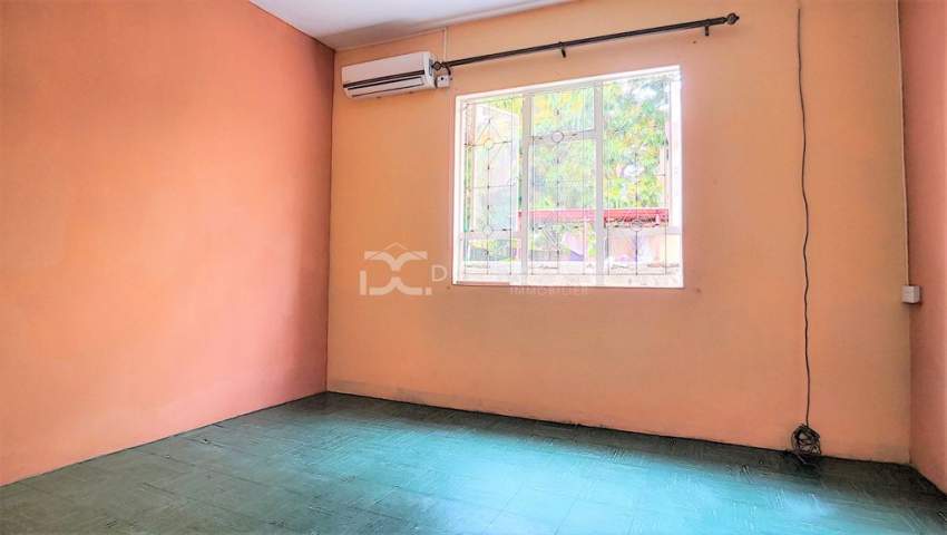 (Ref. MA7-306) Maison à rénover - 5 - House  on Aster Vender