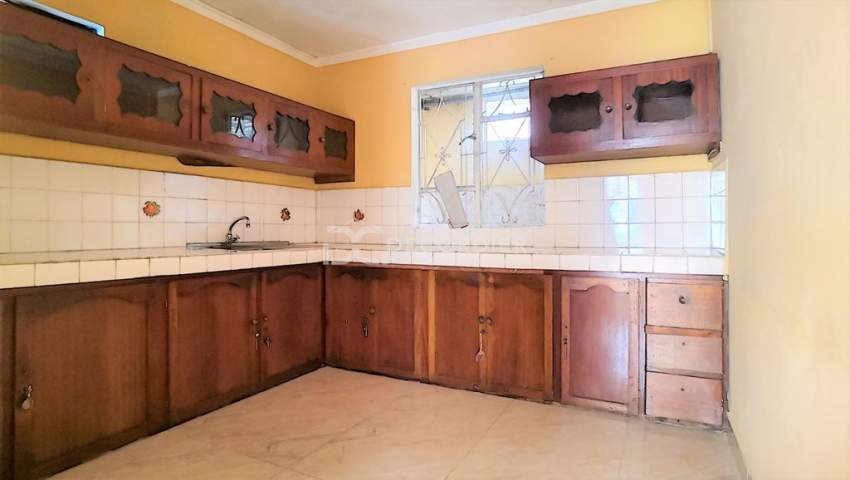 (Ref. MA7-306) Maison à rénover - 2 - House  on Aster Vender