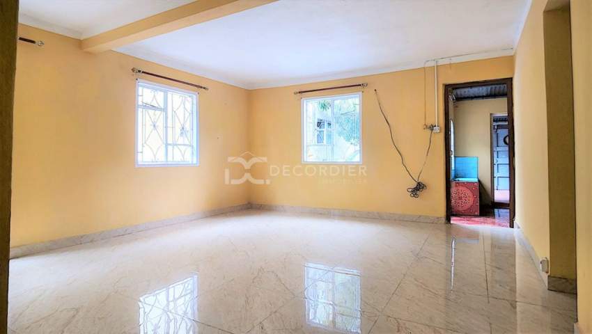 (Ref. MA7-306) Maison à rénover - 1 - House  on Aster Vender