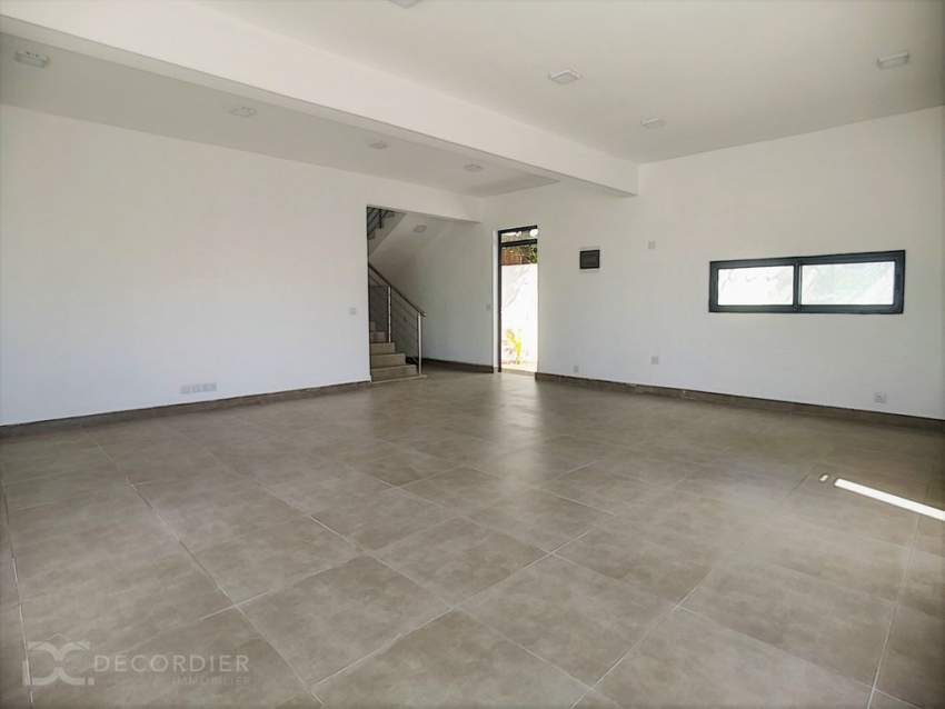 (Ref. MA7-307) Maison neuve en plein centre de Grand Baie - 2 - House  on Aster Vender