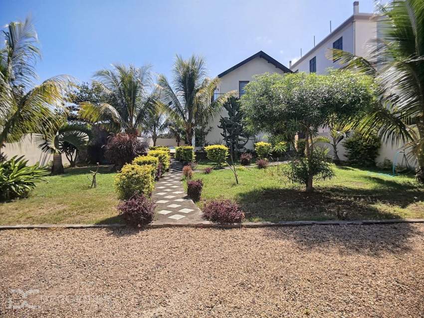 (Ref. MA7-336) Villa moderne et contemporain - 6 - Villas  on Aster Vender