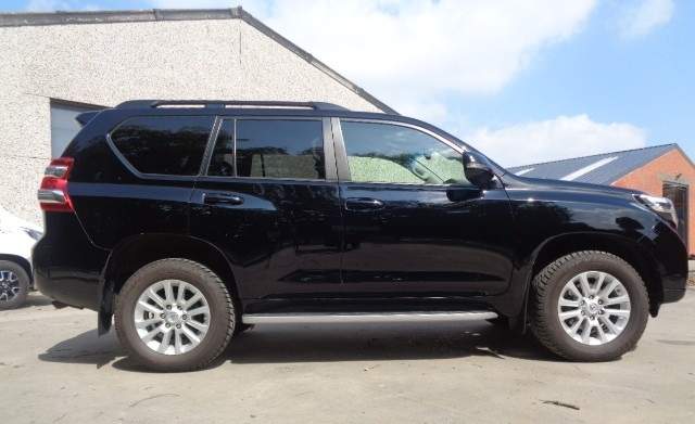 Toyota land cruiser - 1 - SUV Cars  on Aster Vender