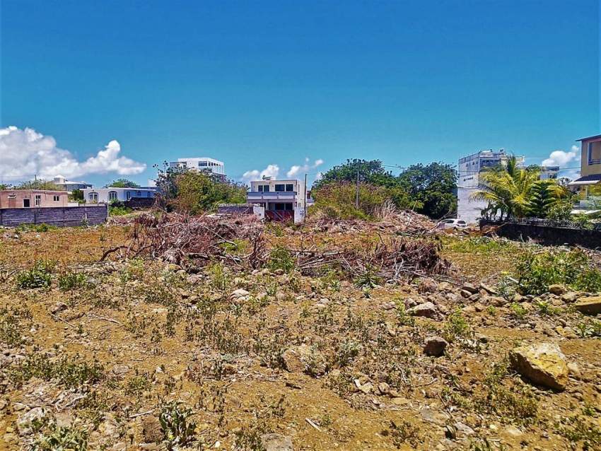 (Ref. MA7-348) Terrain résidentiel à 10 minutes de la plage - 2 - Land  on Aster Vender