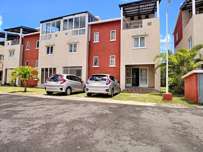 (Ref. MA7-376) Maison avec vue piscine - 7 - House  on Aster Vender