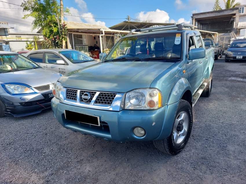 4x4 Nissan Hardbody Yr 04 - 4 - Pickup trucks (4x4 & 4x2)  on Aster Vender