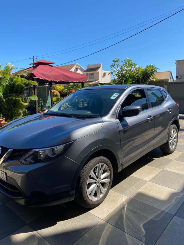 Nissan Qashqai 2017 - 0 - SUV Cars  on Aster Vender