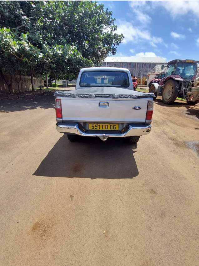 Ford ranger - 2 - Pickup trucks (4x4 & 4x2)  on Aster Vender