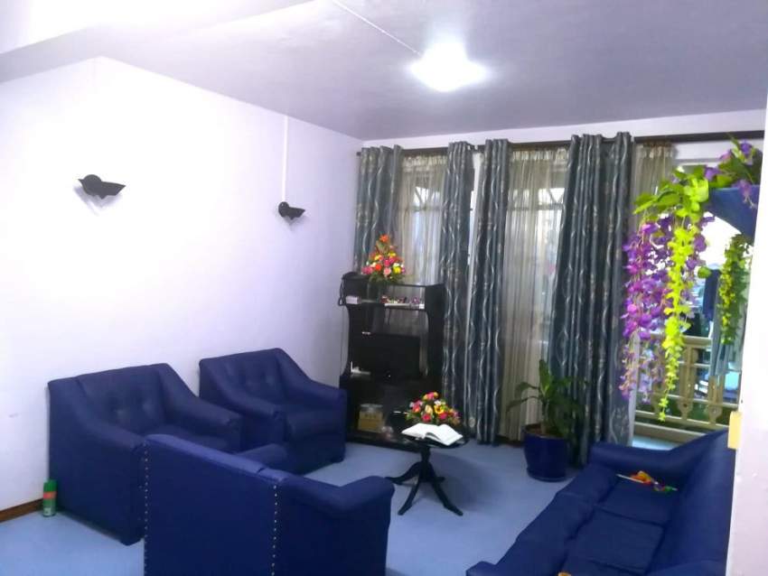 Lot de Meubles + Mattress à Vendre (Furniture) - 1 - Others  on Aster Vender