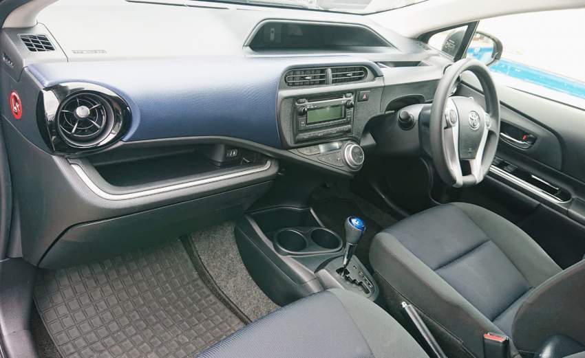 Toyota Prius C 2017 - 1 - Compact cars  on Aster Vender