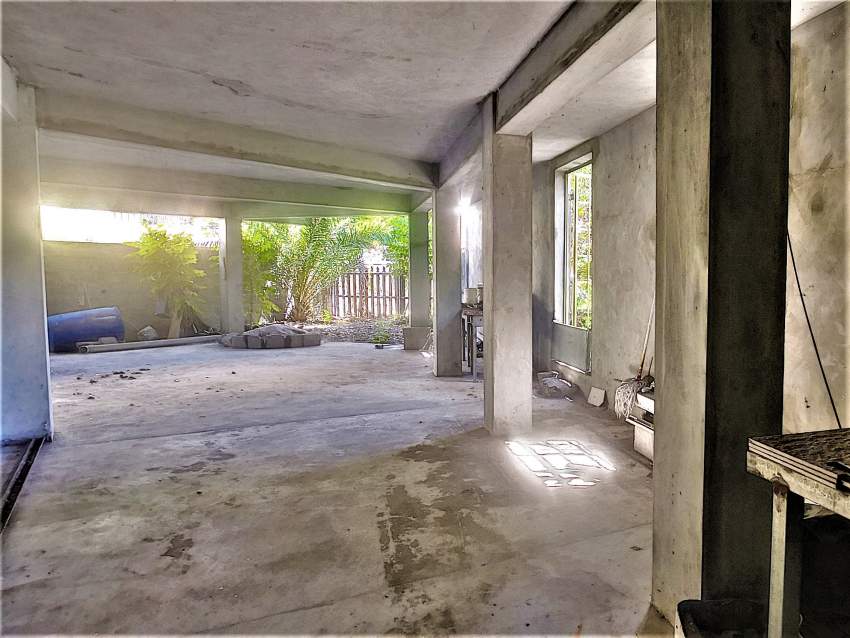 (Ref. MA7-383) Bâtiment commercial sur route principale - 1 - Commercial Space  on Aster Vender