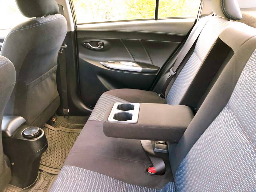 Toyota Yaris - 4 - Family Cars  on Aster Vender