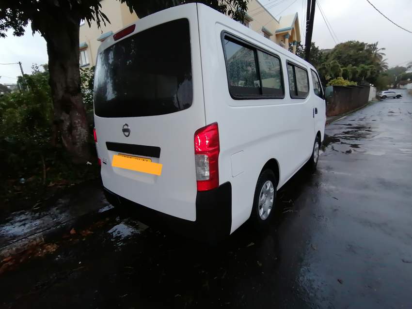 Nissan Urvan NV 350 2014 Goods Vehicle Rs 430,000 Slightly Neg  - 1 - Cargo Van (Delivery Van)  on Aster Vender