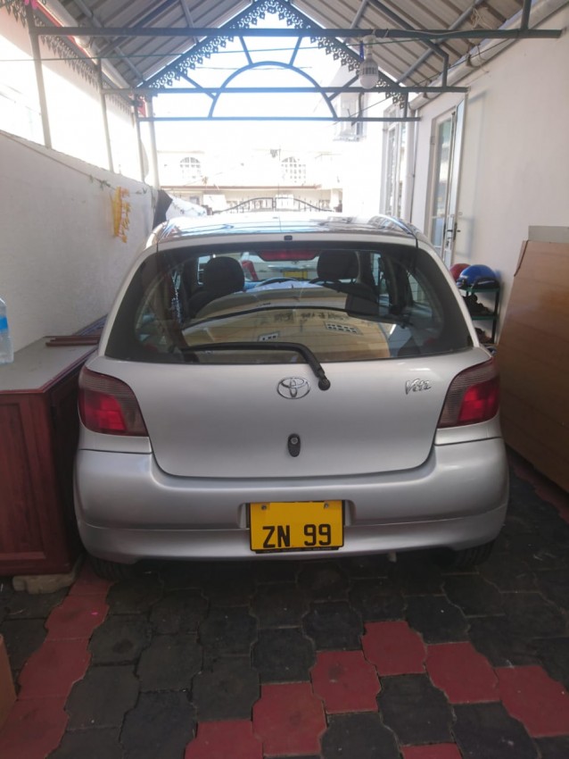 For sale Toyota Vitz (yr 99) Manual Excellent condition - 1 - Family Cars  on Aster Vender
