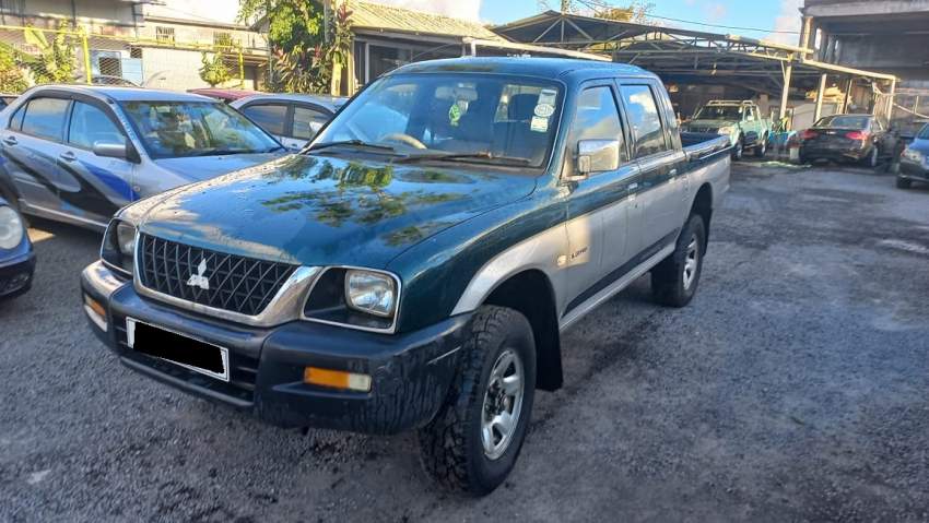 4x4 Mitsubishi L200 Year 03 - 3 - Pickup trucks (4x4 & 4x2)  on Aster Vender