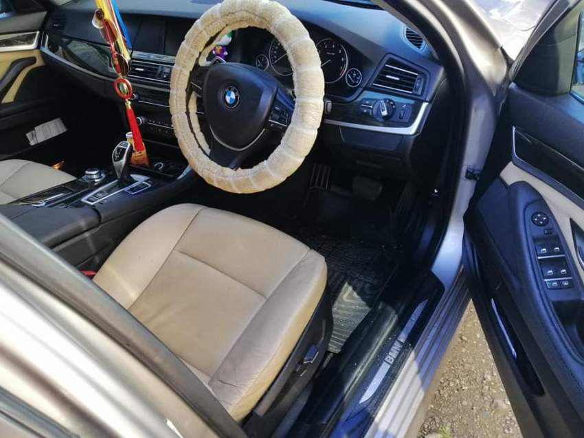 BMW 520I - 2012  - 52600622 - 2 - Luxury Cars  on Aster Vender