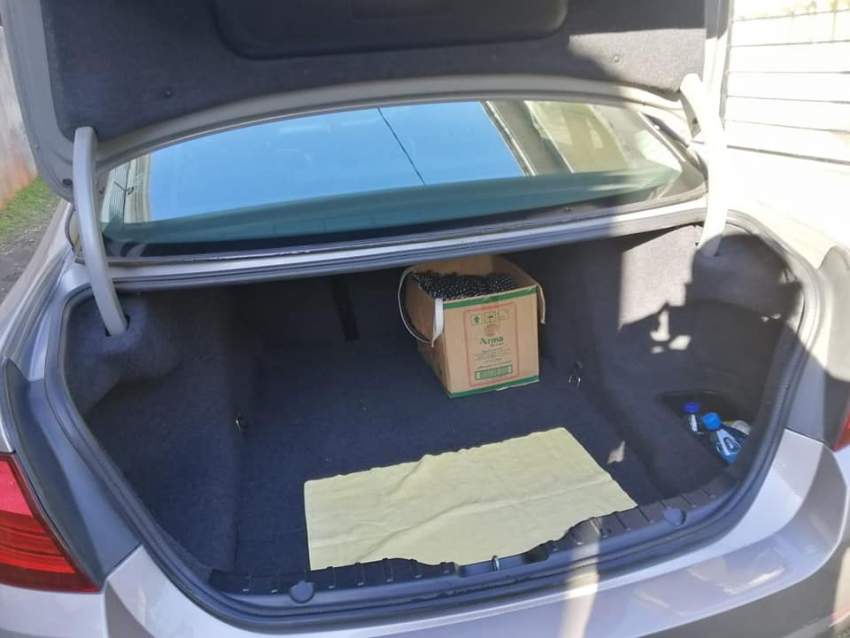 BMW 520I - 2012  - 52600622 - 7 - Luxury Cars  on Aster Vender